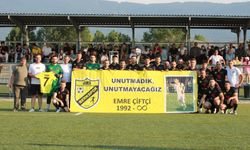 Berk Köyü Futbol Takımından Emre Çiftci'ye Duygusal Anma