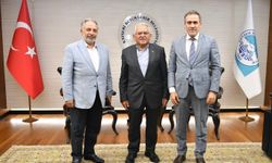 Başkan Büyükkılıç'a ziyaretçi akını