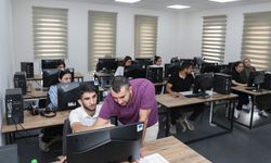 Mersin Büyükşehir Belediyesinden ücretsiz ofis programları eğitimi desteği