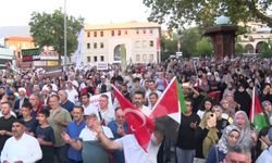 Bursa'da yüzlerce kişi Gazze için yürüdü