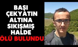Başı çekyatın altına sıkışmış halde ölü bulundu