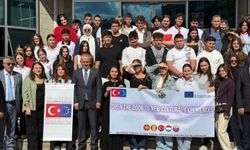 38 yabancı genç Akçakoca'da bir araya geldi