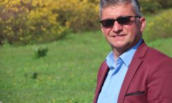 Gemlik’te sahnede kalp krizi geçiren Giresunlu sanatçı hayatını kaybetti