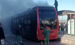 Bursa'da İpek Böceği tramvayında yangın paniği