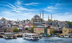 Deprem Bölgesindeki Yeniden İnşa Süreci Neden Beklenenden Zorlu Geçiyor?