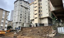 Kadıköy’de yağışlara dayanamayan istinat duvarı çöktü