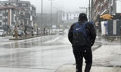 Düzce’ye mevsimin ilk karı düştü