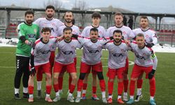 Ligde hedefleri olan iki iddialı ekip Dörtdivanspor ile Sebenspor kozlarını paylaştı