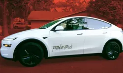 Tesla'nın sürücüsüz araç verileri şaşırttı: İnsanlardan 9 kat daha fazla kaza yapıyor