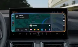 iOS 26.4 ile Apple CarPlay'e yapay zeka desteği geliyor
