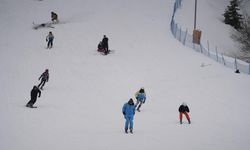 Ilgaz Dağı'na kayakseverler akın etti