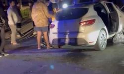 Kavşakta otomobiller çarpıştı: 4 yaralı