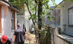 Ocakta unutulan çaydanlık yandı