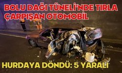 Bolu Dağı Tüneli'nde tırla çarpışan otomobil hurdaya döndü: 5 yaralı