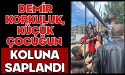 Demir korkuluk, küçük çocuğun koluna saplandı
