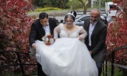 Elif'in gelinlik giyme hayali gerçek oldu