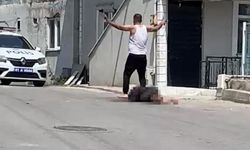 Eşini 8 yerinden bıçaklayarak öldürdü, mahalleli linç etmek istedi