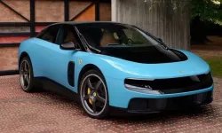 Tartışmalı Ferrari Luce, açık artırmada 40 milyon dolara satıldı