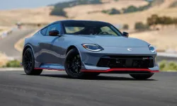 Nissan, makyajlanan yeni Fairlady Z ve Z Nismo modellerini tanıttı