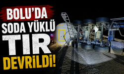 Bolu’da soda yüklü tır devrildi: Yol ulaşıma kapandı