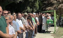 Sığ suya atlayarak hayatını kaybeden 3 çocuk babası son yolculuğuna uğurlandı