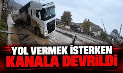 Yol vermek isterken kanala devrildi