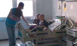Bolu'da minik hastaların yüzünü güldüren ziyaret