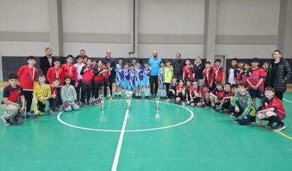 Koçarlı'da futsal müsabakasının birincisi belli oldu
