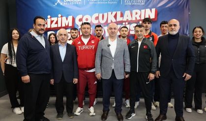 Başkan Bıyık milli sporcularla bir araya geldi