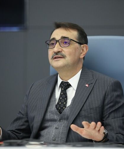 Enerji ve Tabii Kaynaklar Bakanı Fatih Dönmez petrol davasında Türkiye'ye ceza verildiği iddiasını yalanladı