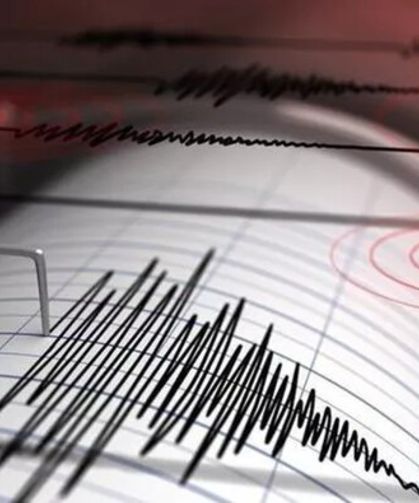 İran'da 5.6 büyüklüğünde deprem meydana geldi