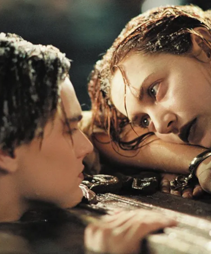 Titanic filminin meşhur 'yüzen kapısı' yaklaşık 23 milyon TL’ye satıldı