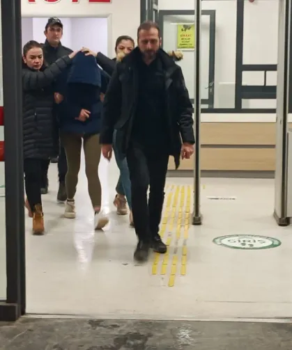 Şarkıcı Güllü'nün kızı Tuğyan Ülkem Gülter ve arkadaşı Sultan Nur Ulu gözaltına alındı