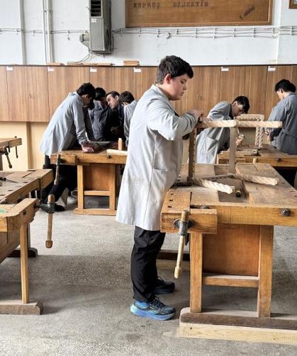 Meslek lisesi öğrencilerinin el emeği ürünleri döner sermayeye kazandırılacak