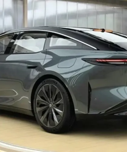 Tesla Model S rakibi Toyota bZ7 Çin'de satışa çıktı