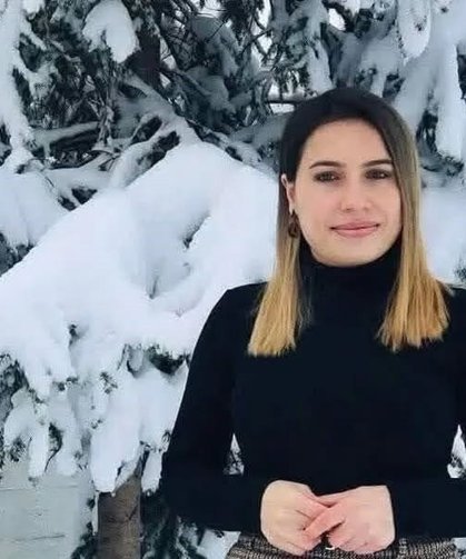 Trafik kazasında hayatını kaybeden baba ve öğretmen kızı son yolculuğuna uğurlandı