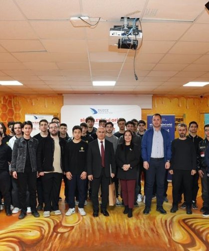 Yapay zeka ve geleceğin teknolojileri lise öğrencileriyle buluştu