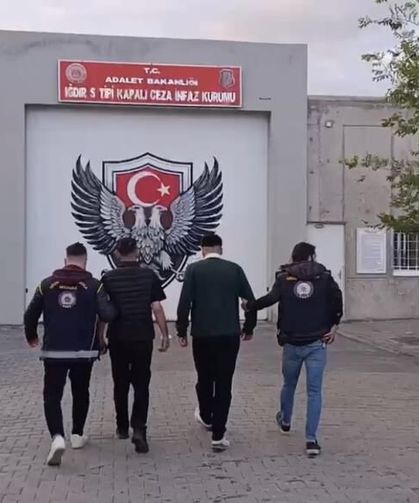 İnsan ticareti suçundan aranan 2 şüpheli, Dilucu Sınır Kapısı’nda yakalandı