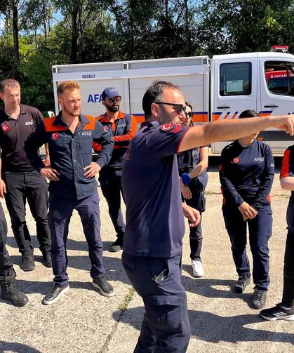 AFAD ekiplerine zorlu şartlar için ileri sürüş eğitimi