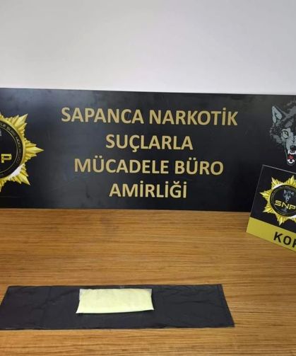 İstanbul'dan Sakarya'ya uyuşturucu sevkiyatını ekipler önledi: 1 tutuklama