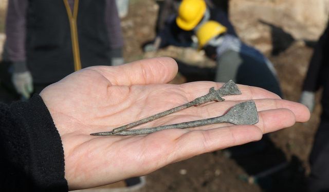 Zerzevan Kalesi’nde 1800 yıllık ameliyat aleti bulundu