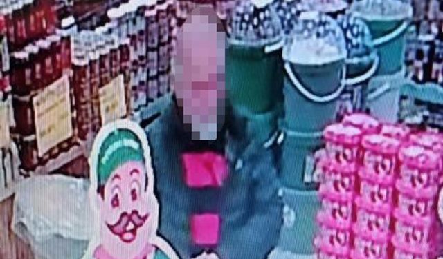 Minik Göktuğ’un bağış kumbarasını çalan hırsız yakalandı