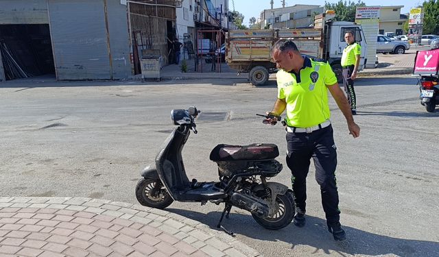 Devrilerek sürüklenen elektrikli bisikletin sürücüsü hastanelik oldu