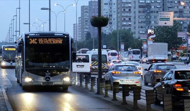 İstanbul'da ulaşıma yüzde 35 zam yapıldı