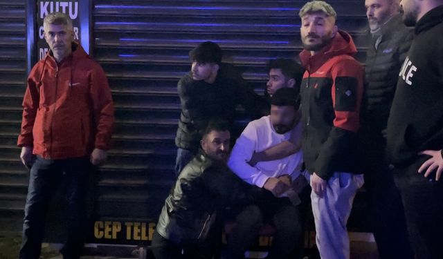İki esnafın tartışmasında bıçaklar konuştu : 2 yaralı