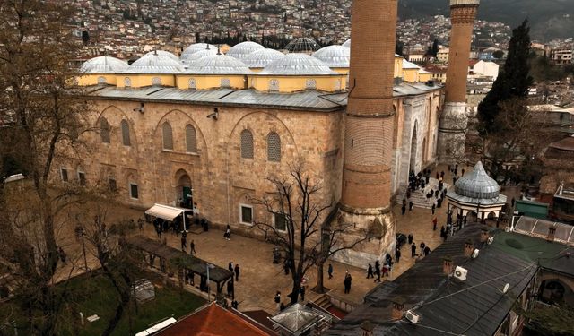 Ulu Cami'nin Ramazan mahyası değişti