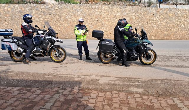 Jandarma kuralsızlara göz açtırmıyor