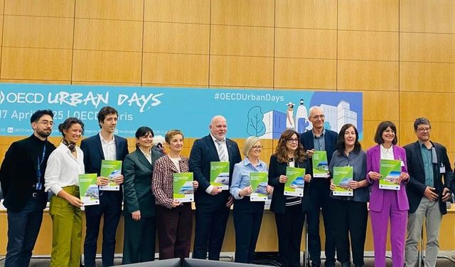 TİKA'nın desteğiyle Paris'te "OECD Kentsel Gelişim Günleri" düzenlendi