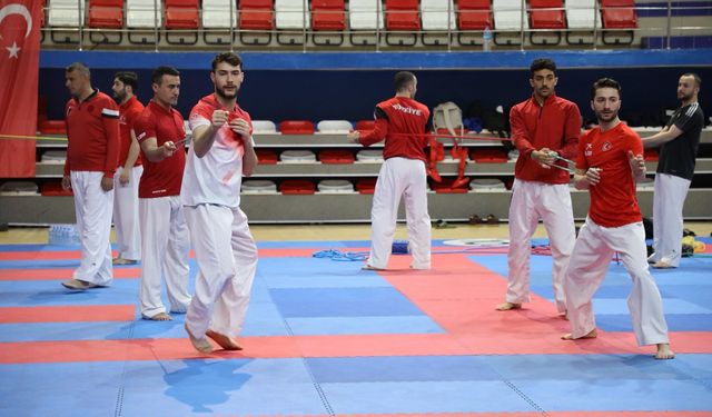 Milli karateciler, Ağrı'da yüksek rakımda çalışıyor