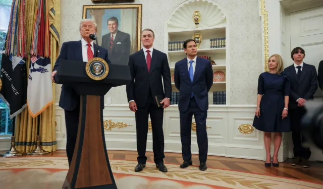 Donald Trump'tan çarpıcı Çin tarifesi değerlendirmesi
